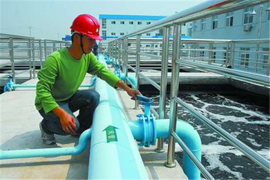 電鍍廢處理用重金屬捕捉劑施工現(xiàn)場